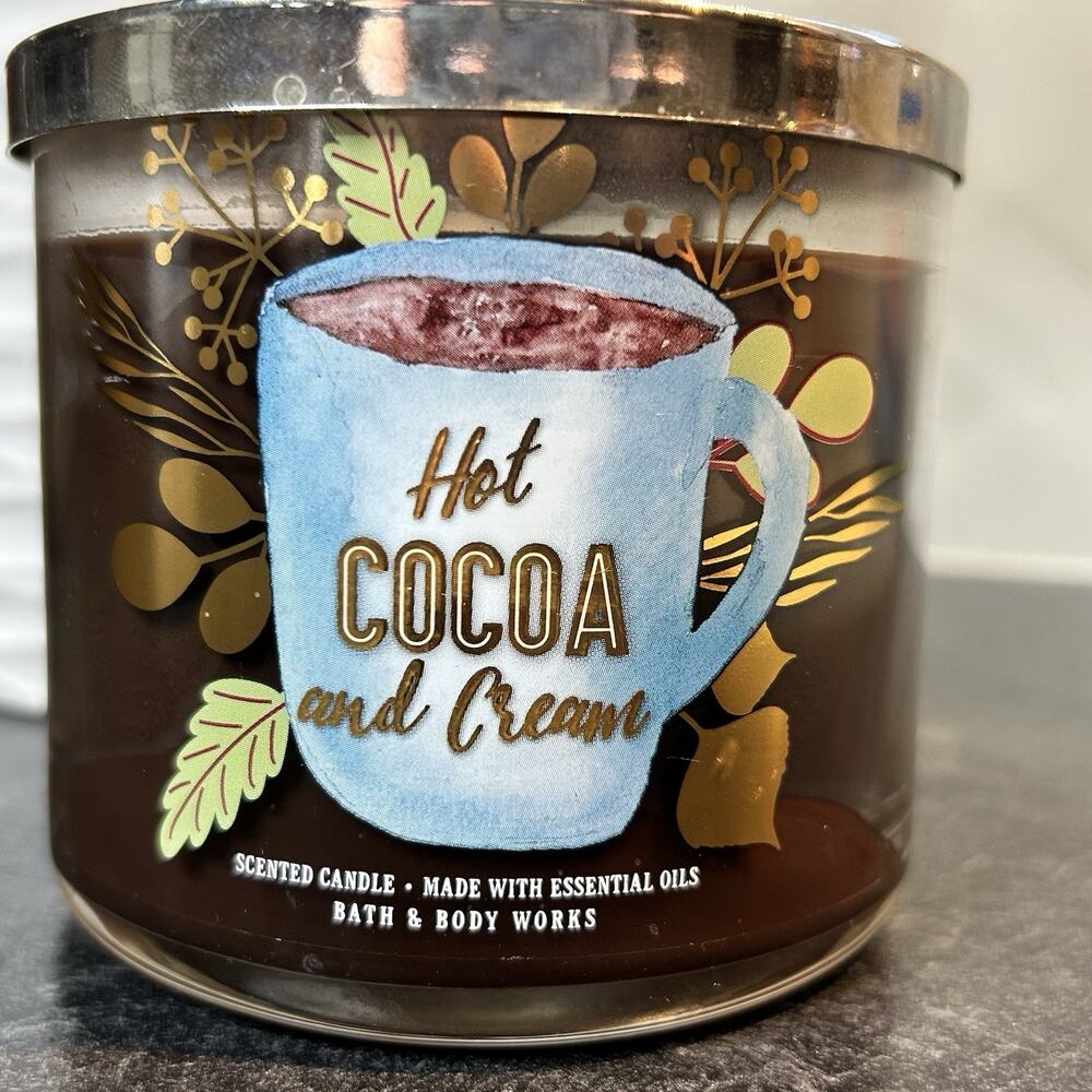 NEW White Barn Bath & Body Works HOT COCOA AND CREAM 3 Wick Candle - Picture 2 of 6